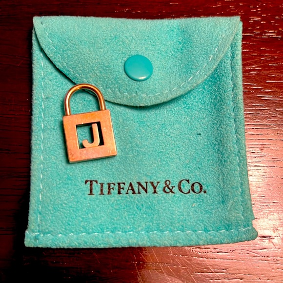 Tiffany & Co. Letter J initial padlock love  charm pendant silver - Picture 2 of 15
